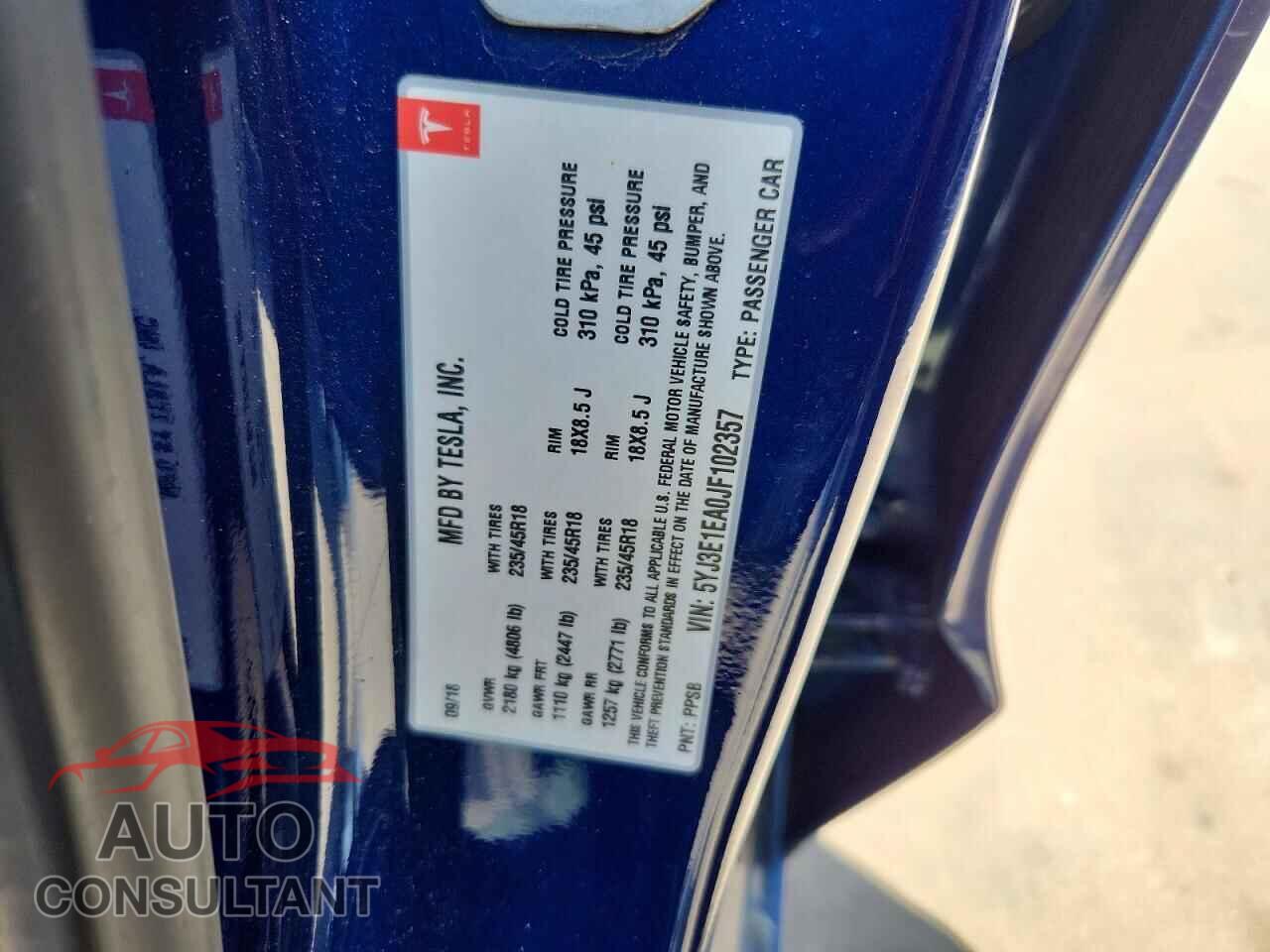 TESLA MODEL 3 2018 - 5YJ3E1EA0JF102357