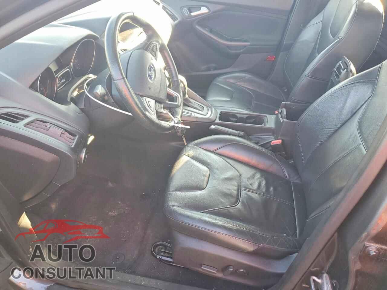 FORD FOCUS 2015 - 1FADP3K22FL264136