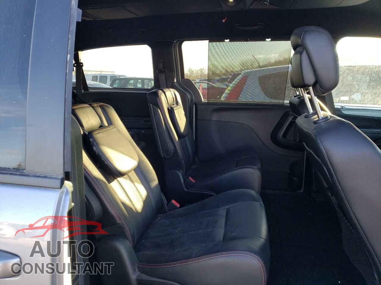 DODGE GRAND CARA 2019 - 2C4RDGEG2KR618018