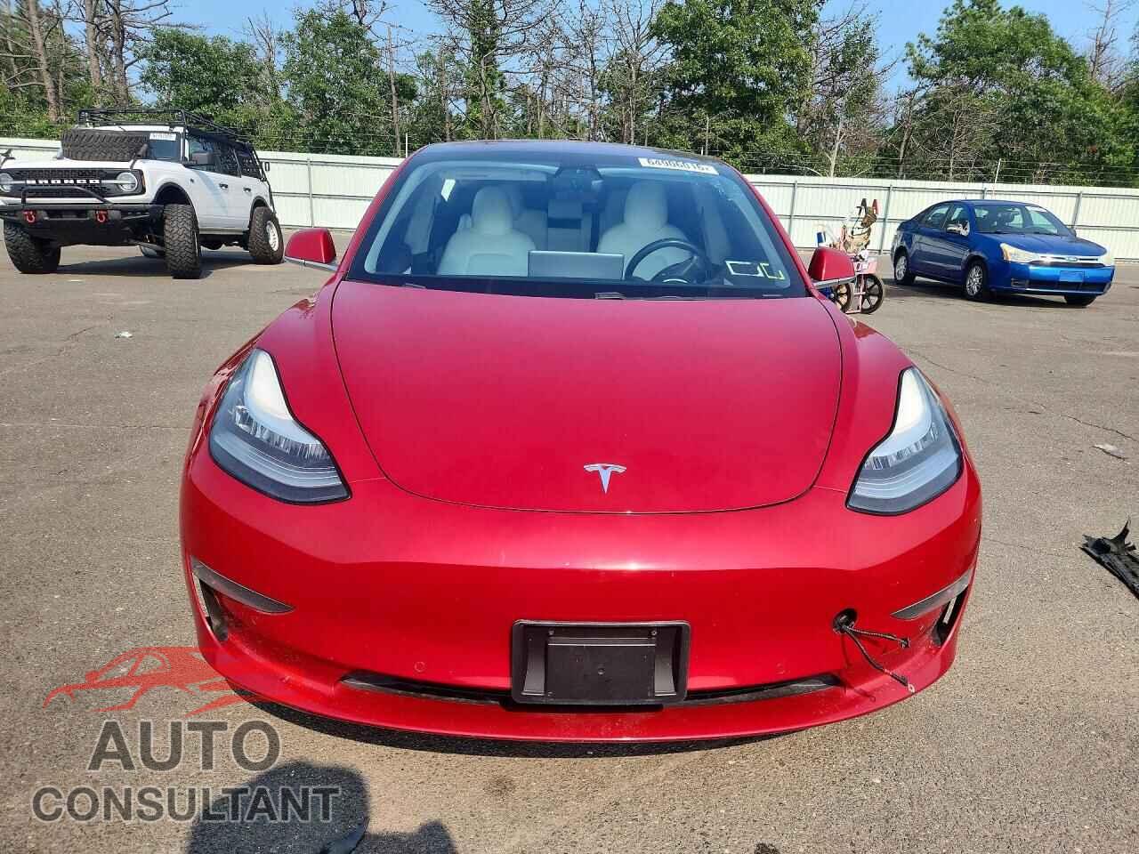 TESLA MODEL 3 2018 - 5YJ3E1EB2JF147552