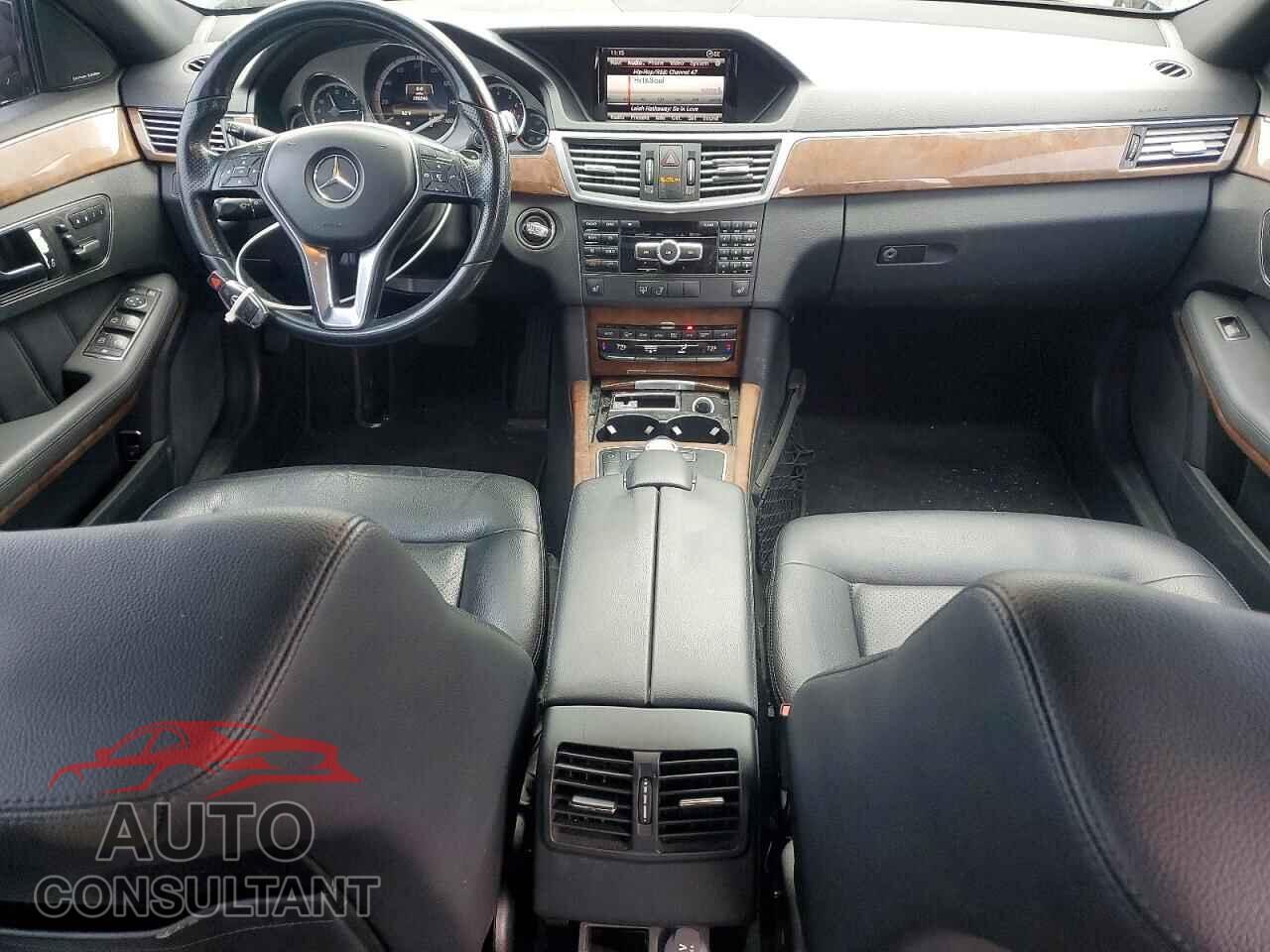 MERCEDES-BENZ E-CLASS 2013 - WDDHF8JB0DA738712