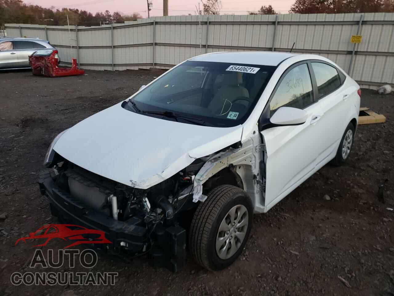 HYUNDAI ACCENT 2016 - KMHCT4AEXGU138469