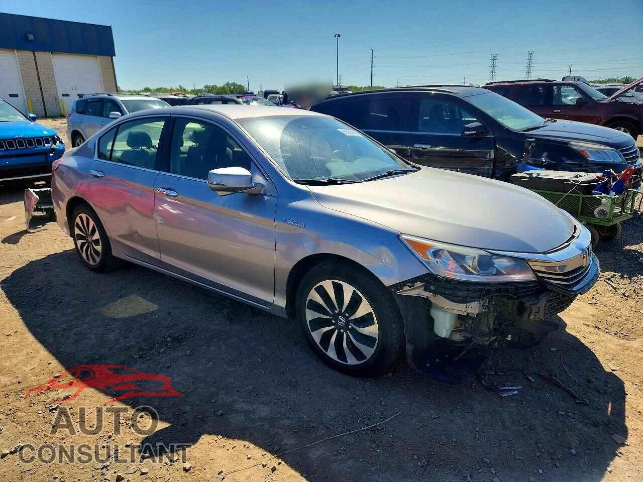 HONDA ACCORD 2017 - JHMCR6F39HC002510