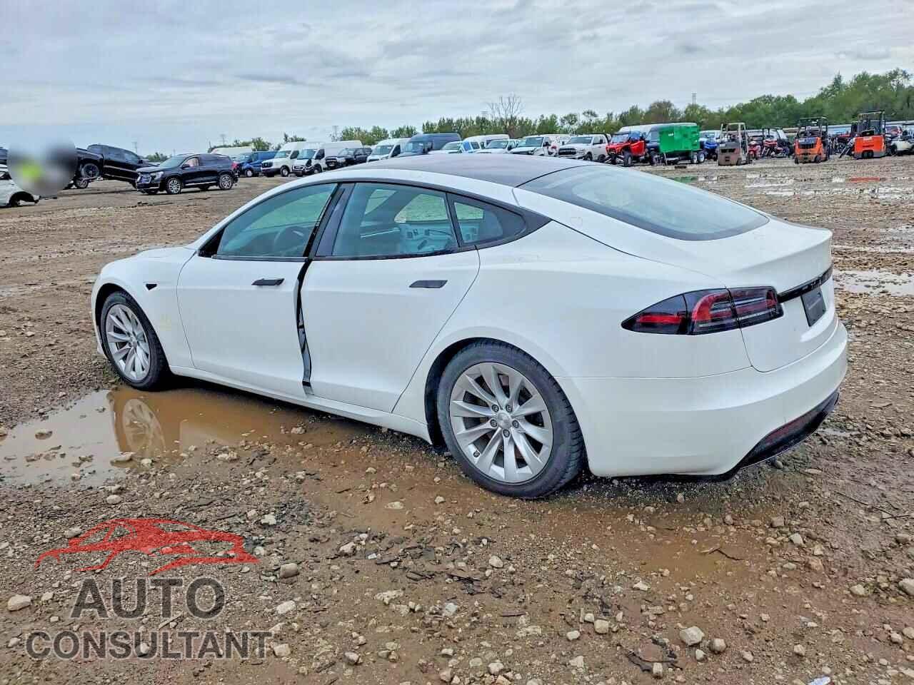 TESLA MODEL S 2023 - 5YJSA1E5XPF522078