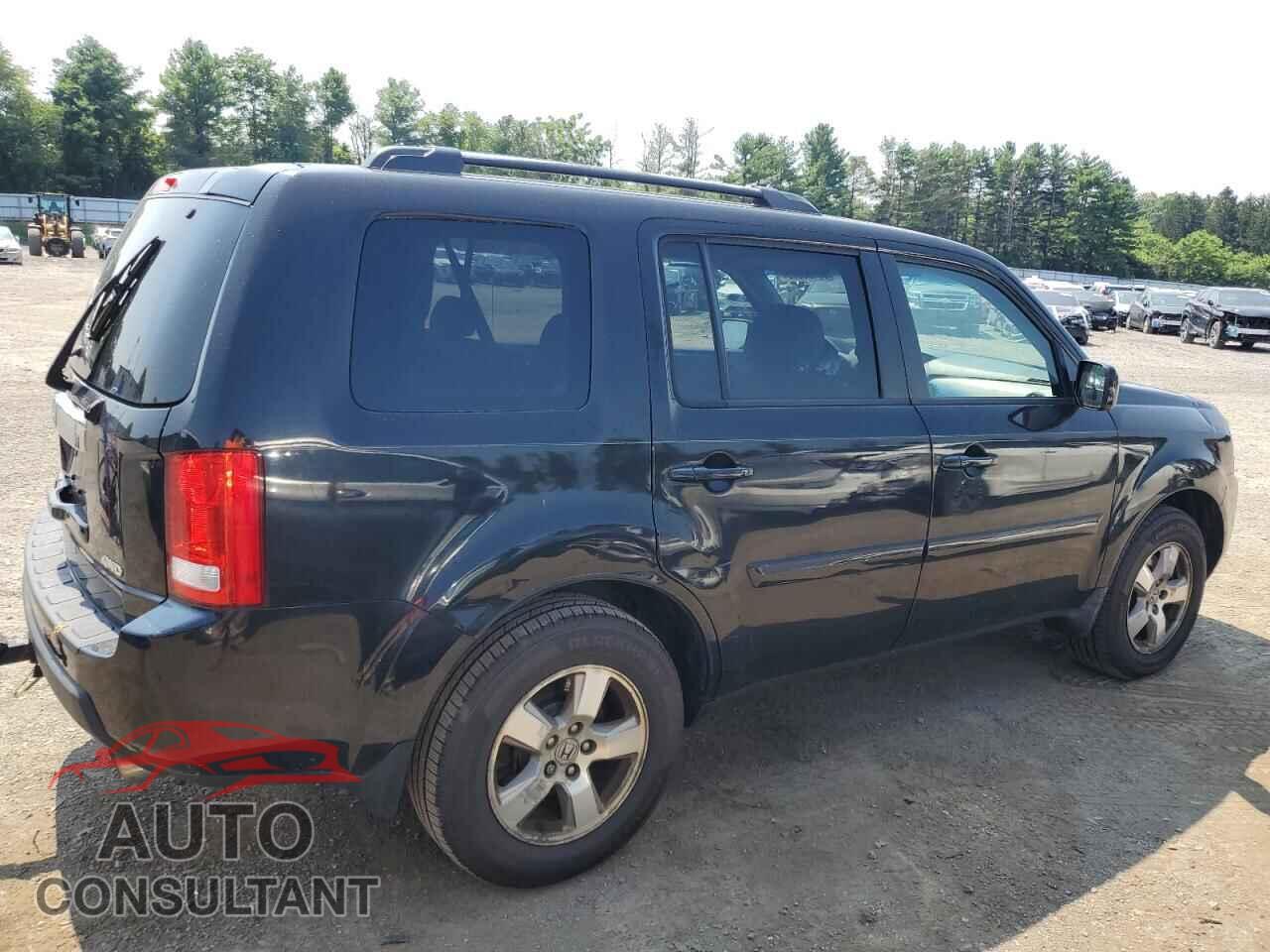 HONDA PILOT 2011 - 5FNYF4H40BB021290