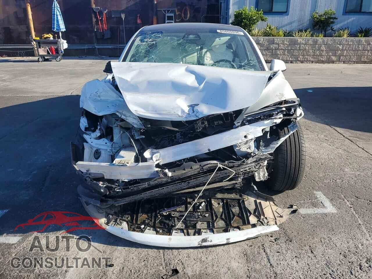 TESLA MODEL 3 2024 - 5YJ3E1EA9RF862783
