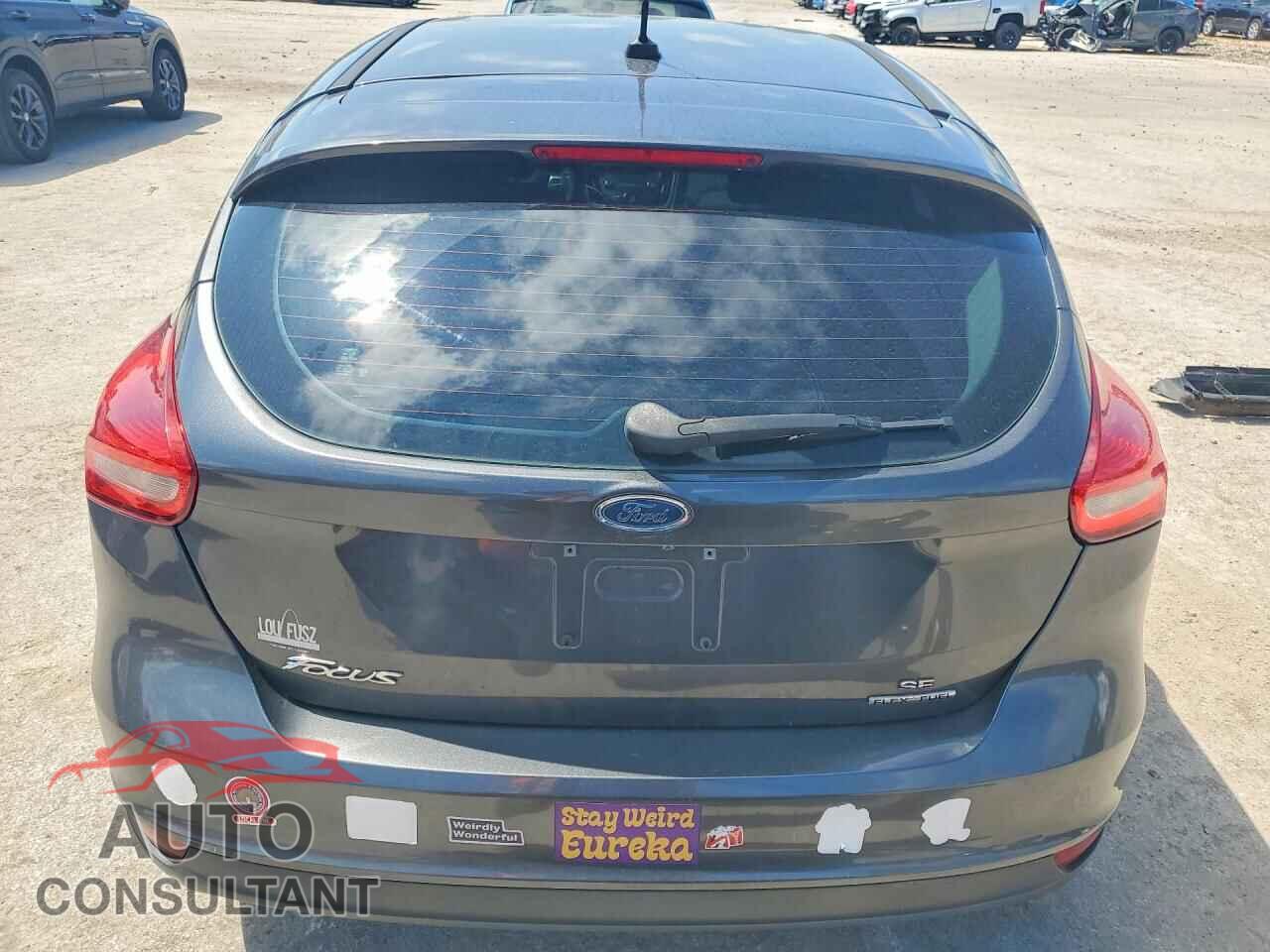 FORD FOCUS 2016 - 1FADP3K22GL361144