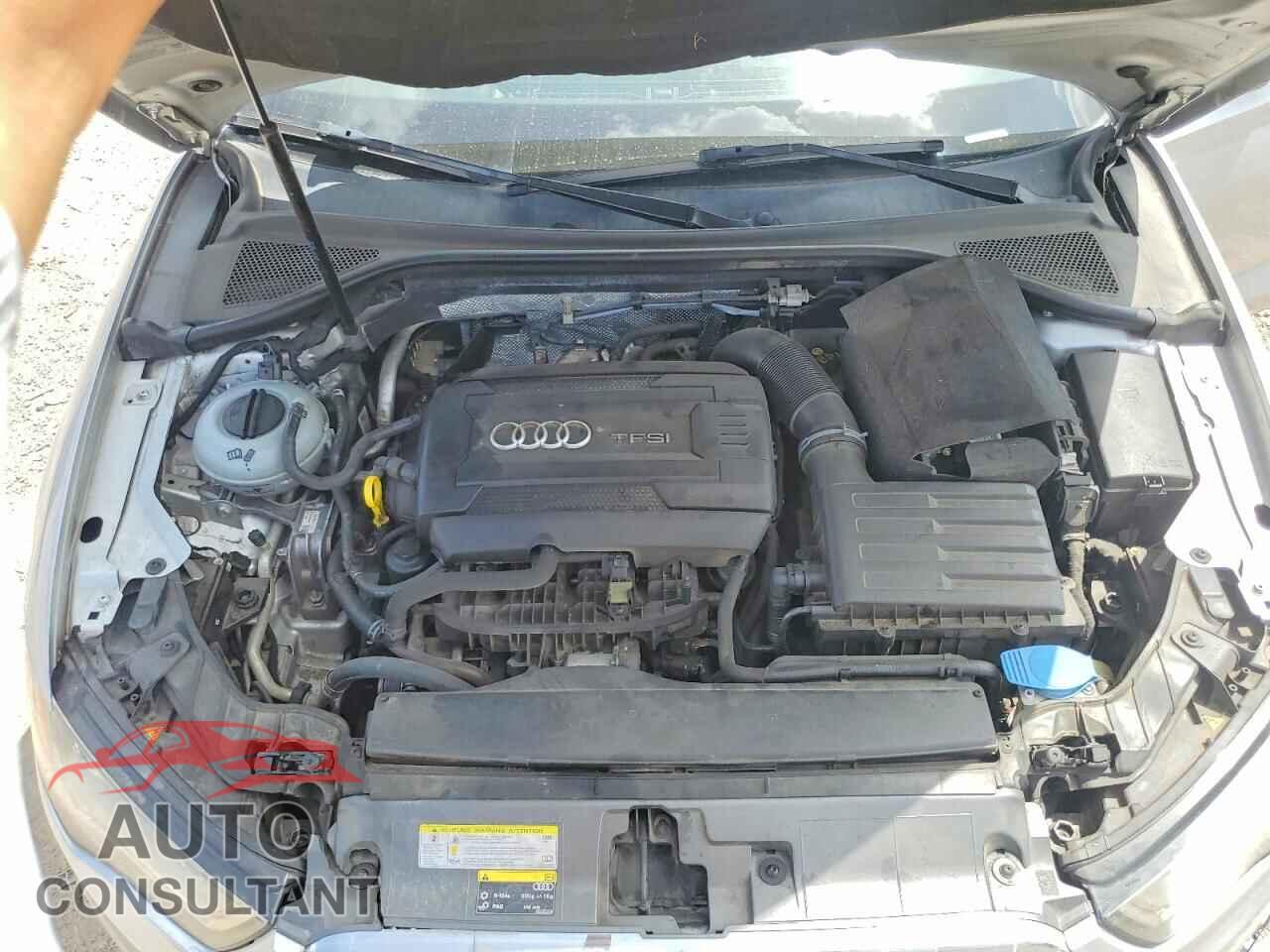 AUDI A3 2015 - WAUBFGFF0F1001175