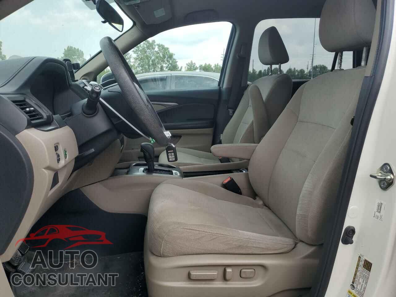 HONDA PILOT 2016 - 5FNYF6H31GB049612