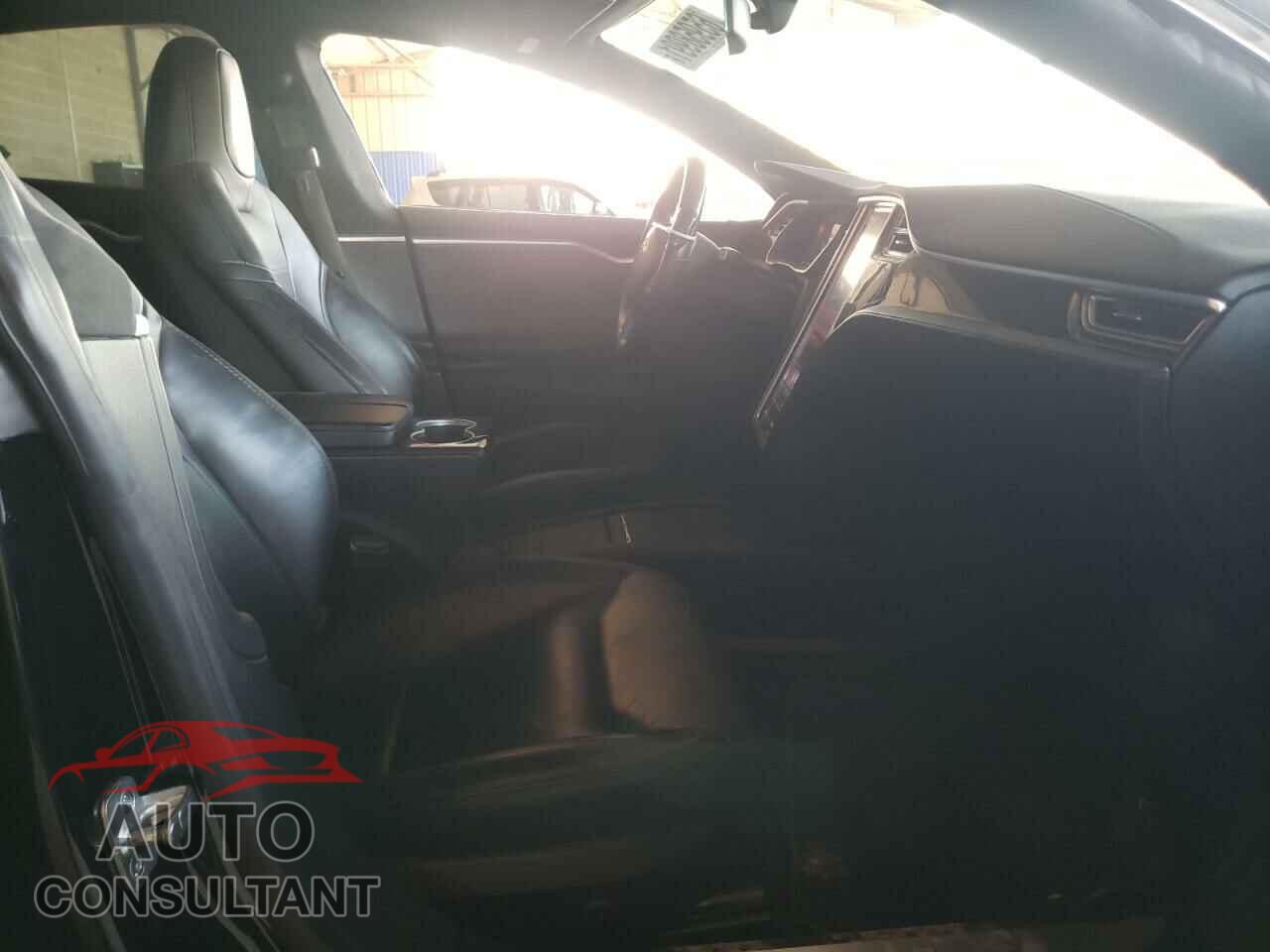TESLA MODEL S 2016 - 5YJSA1E12GF156226