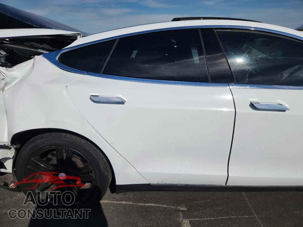 TESLA MODEL S 2013 - 5YJSA1DN7DFP25667