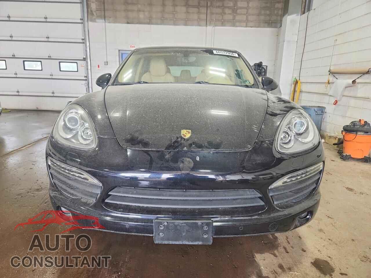 PORSCHE CAYENNE 2012 - WP1AB2A24CLA40173