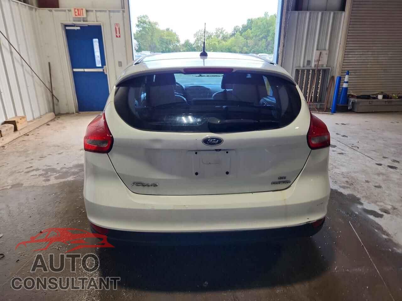 FORD FOCUS 2015 - 1FADP3K20FL336368