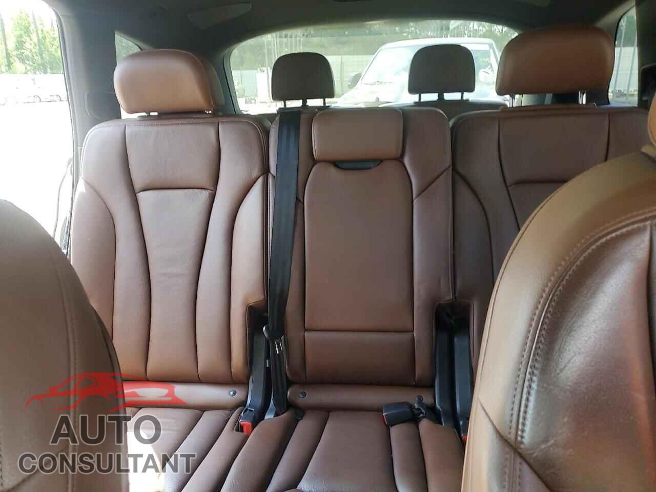 AUDI Q7 2017 - WA1LAAF70HD033177