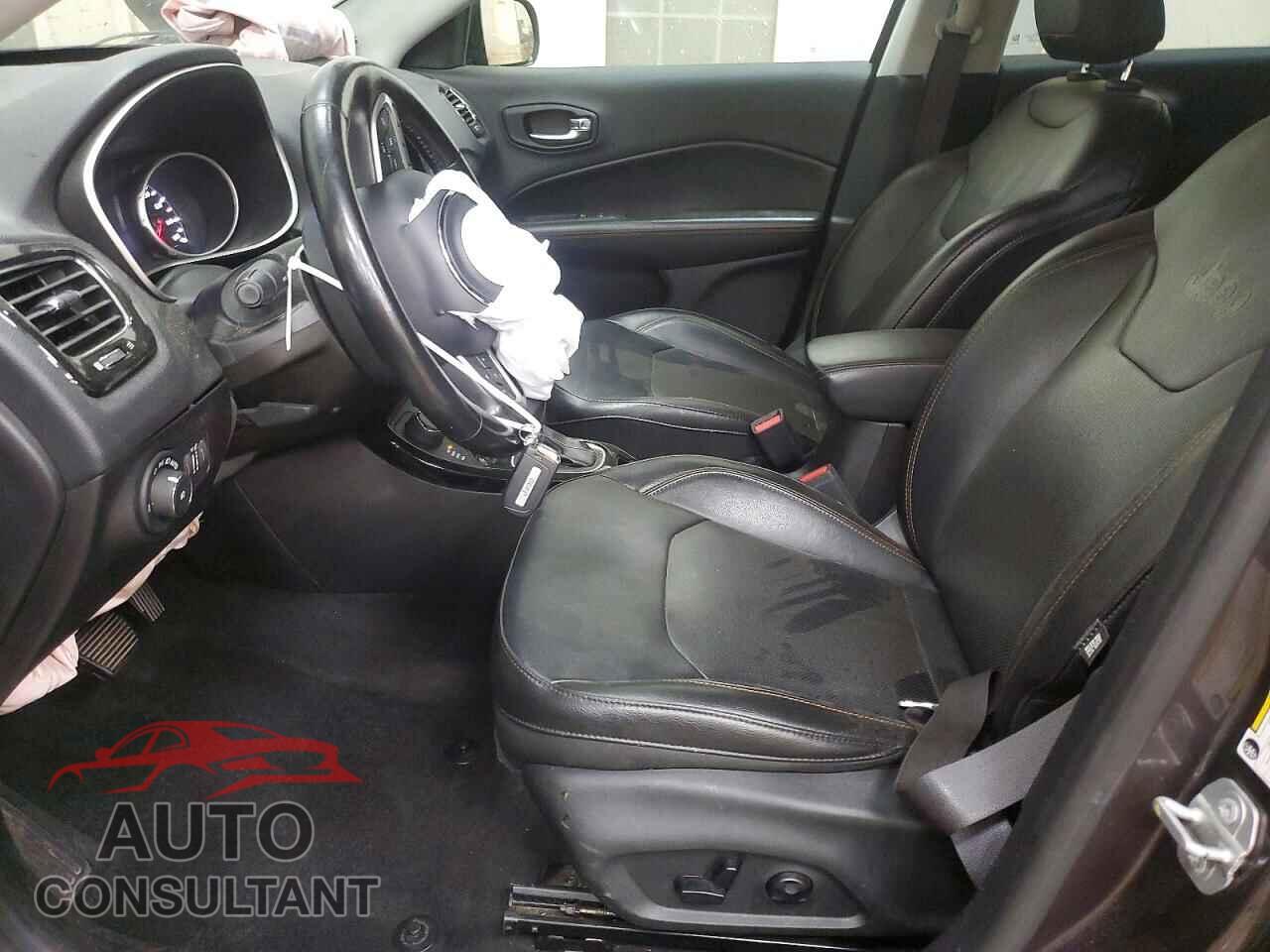 JEEP COMPASS 2020 - 3C4NJDCB5LT128104