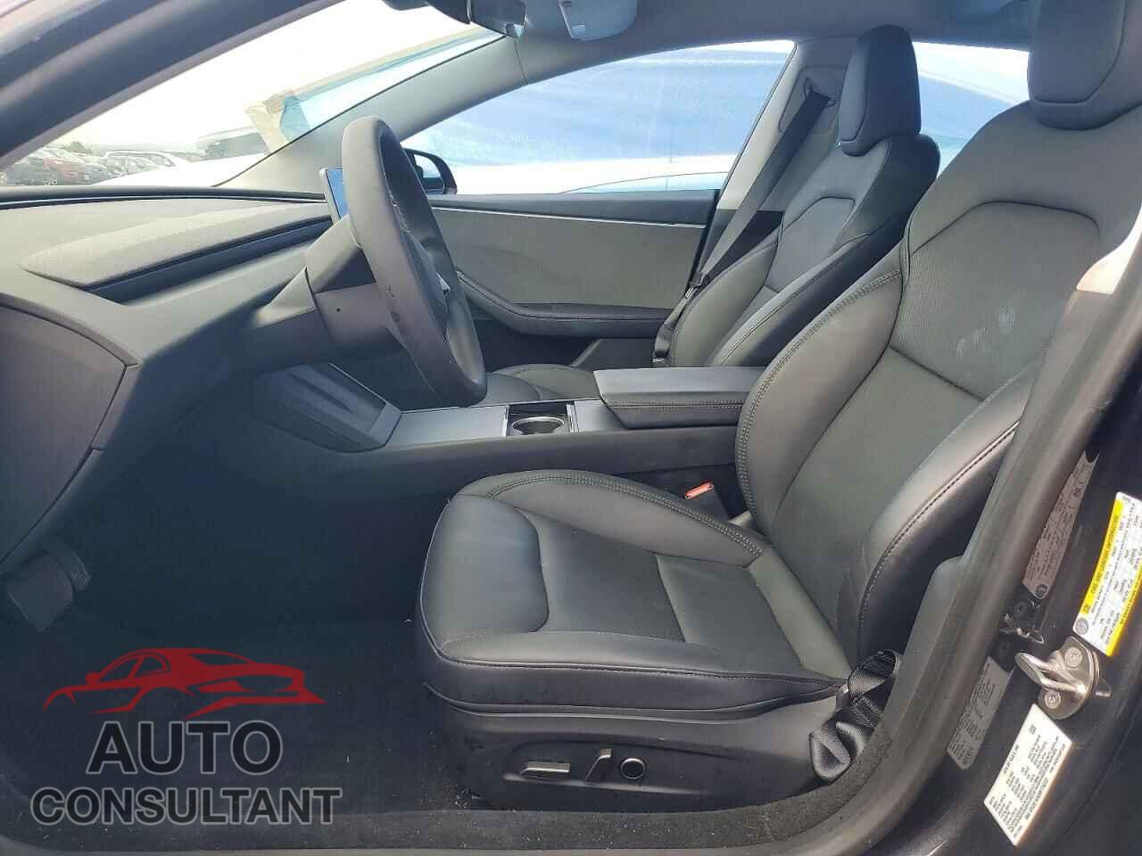 TESLA MODEL 3 2024 - 5YJ3E1EA2RF770737