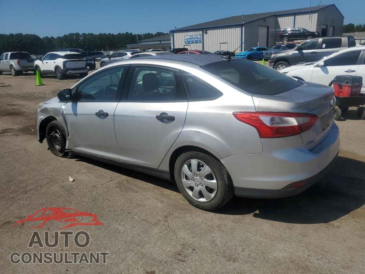 FORD FOCUS 2014 - 1FADP3E20EL272441