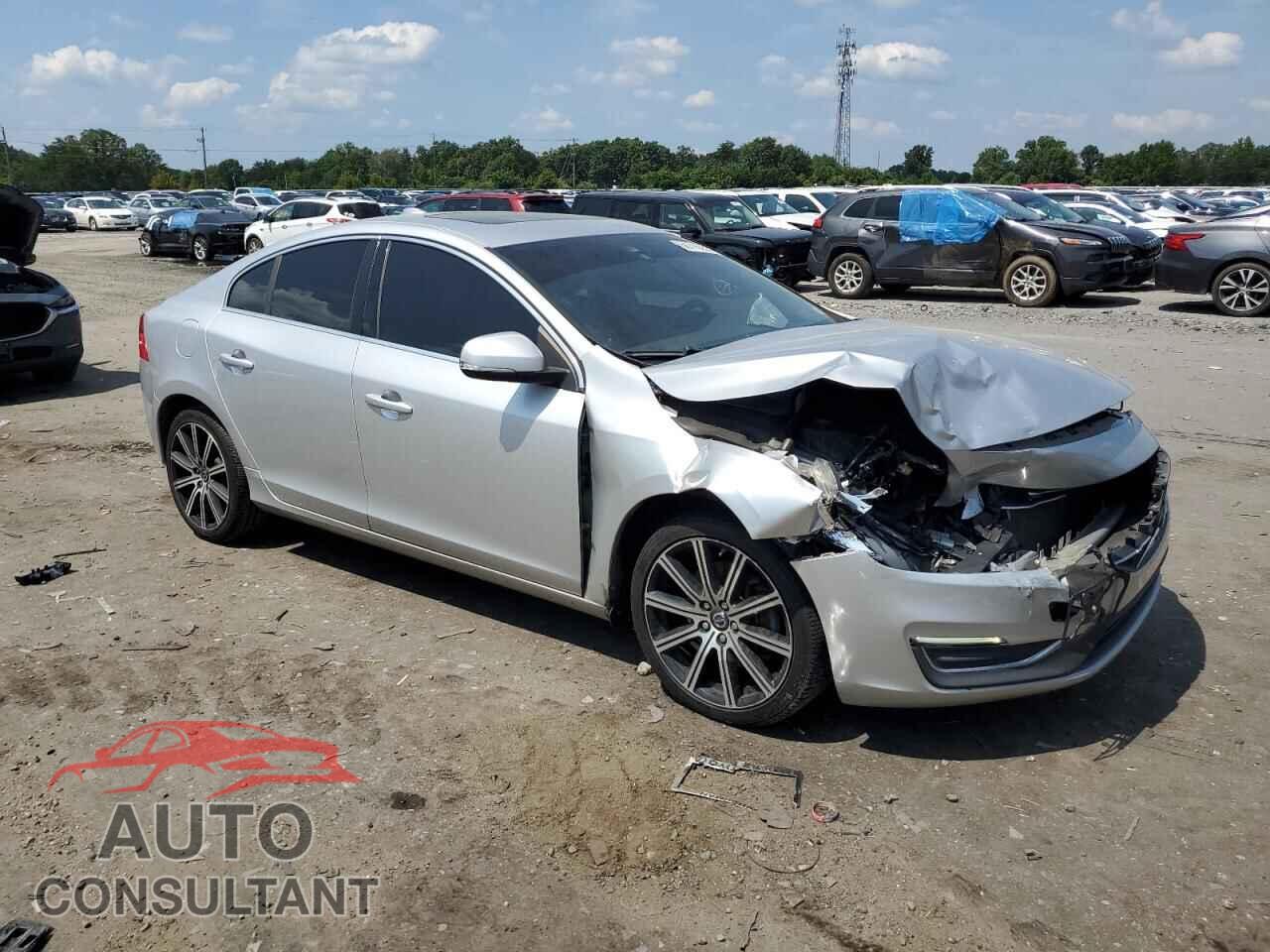 VOLVO S60 2015 - YV149MFD1F2317656