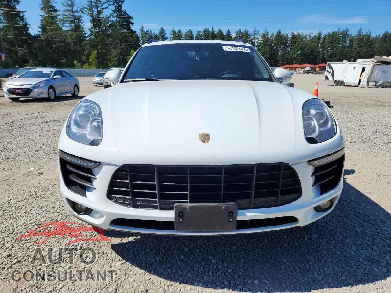 PORSCHE MACAN 2016 - WP1AB2A56GLB46480
