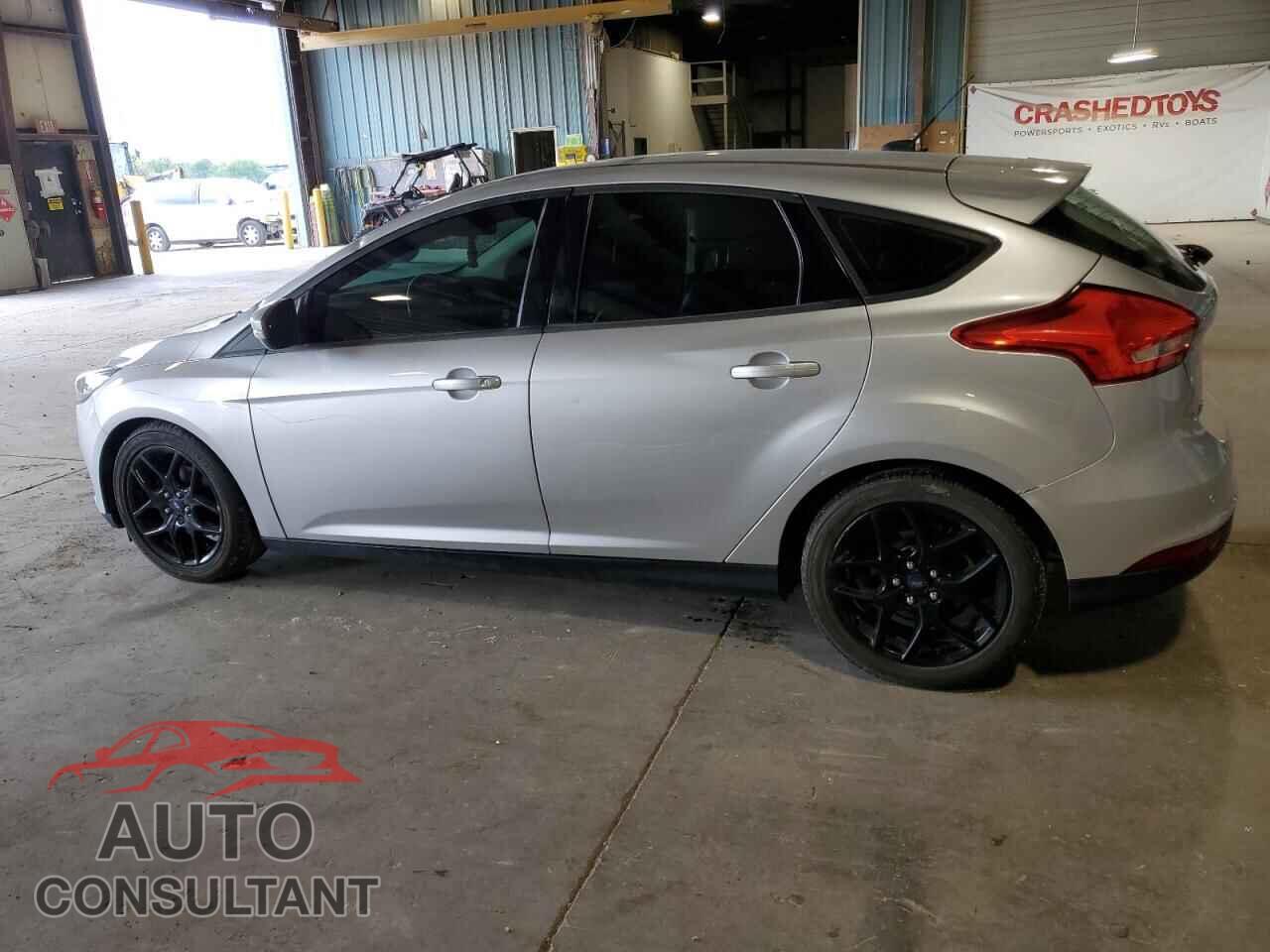 FORD FOCUS 2016 - 1FADP3K29GL302592