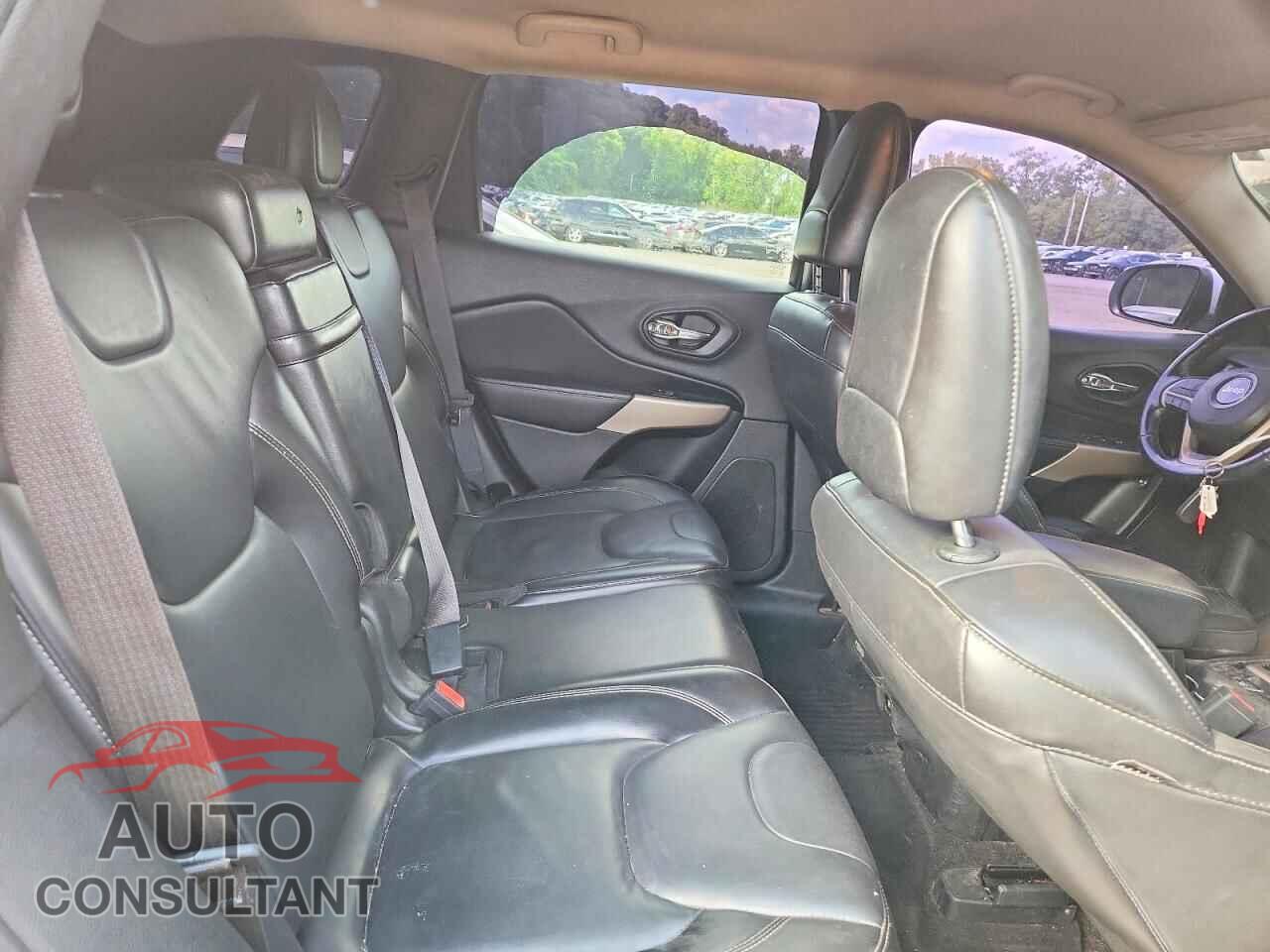 JEEP CHEROKEE 2018 - 1C4PJMDB2JD621992