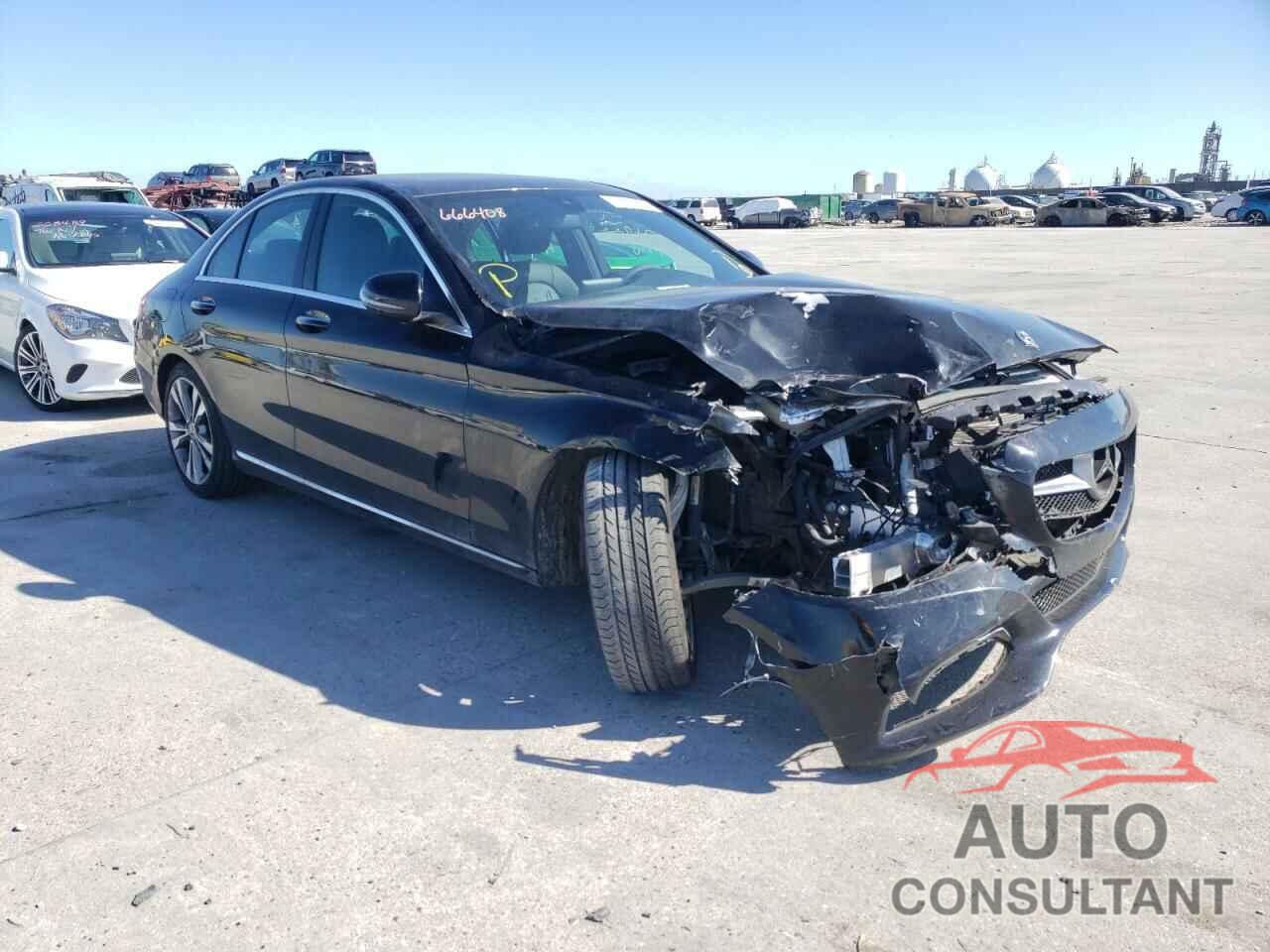 MERCEDES-BENZ C-CLASS 2018 - 55SWF4JB3JU282264