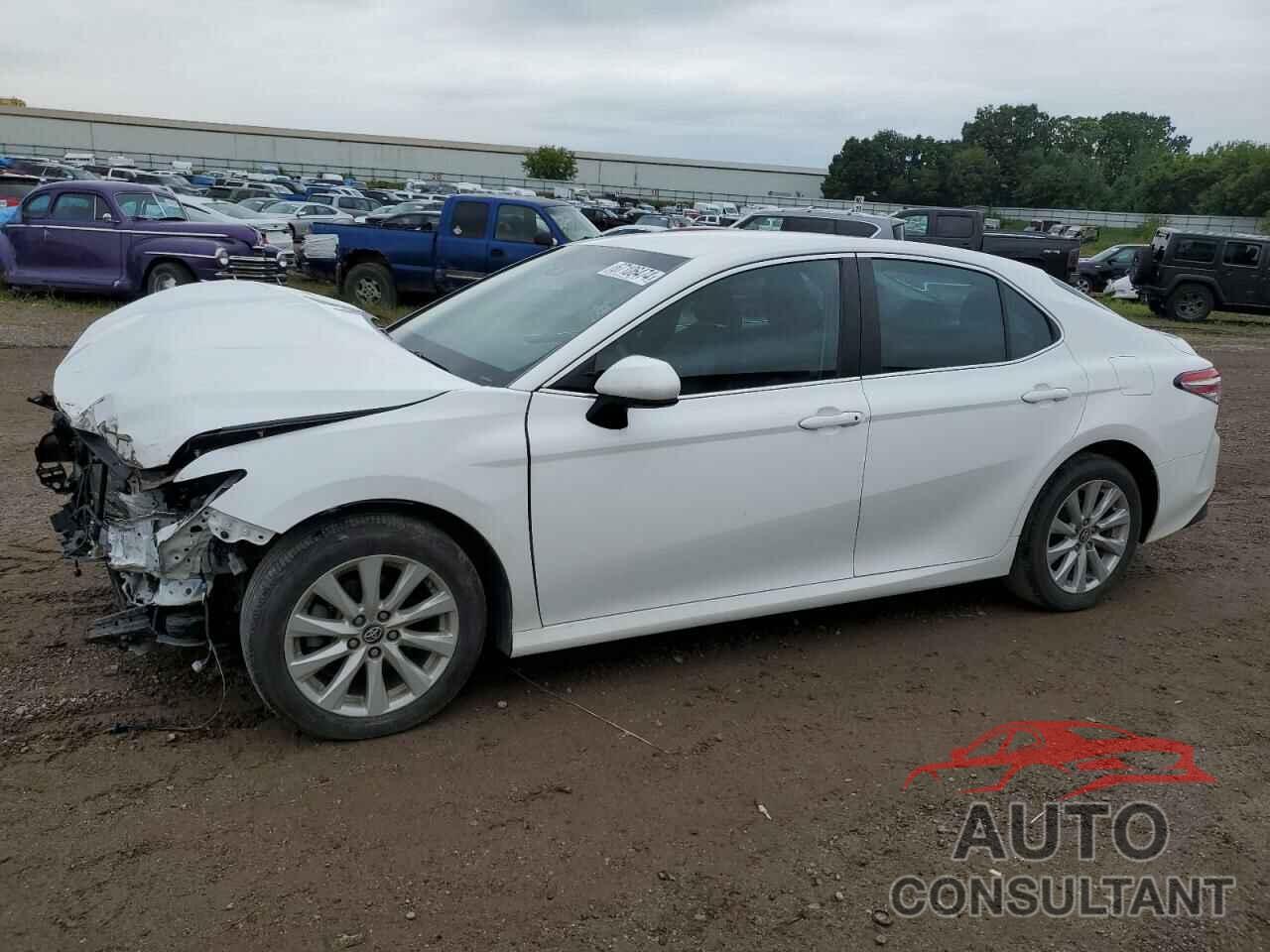 TOYOTA CAMRY 2018 - 4T1B11HK0JU074039