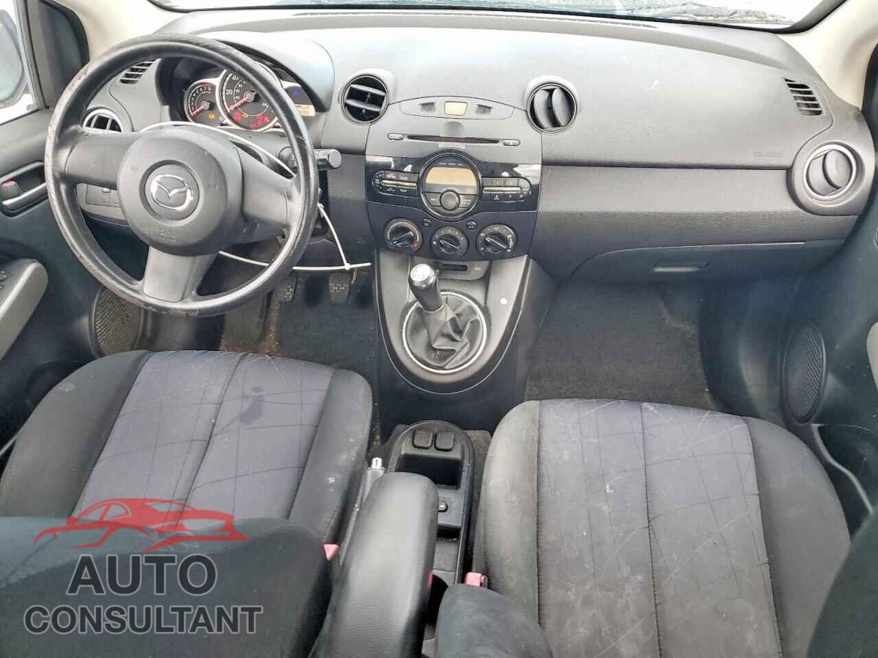 MAZDA 2 2013 - JM1DE1KZ3D0163266