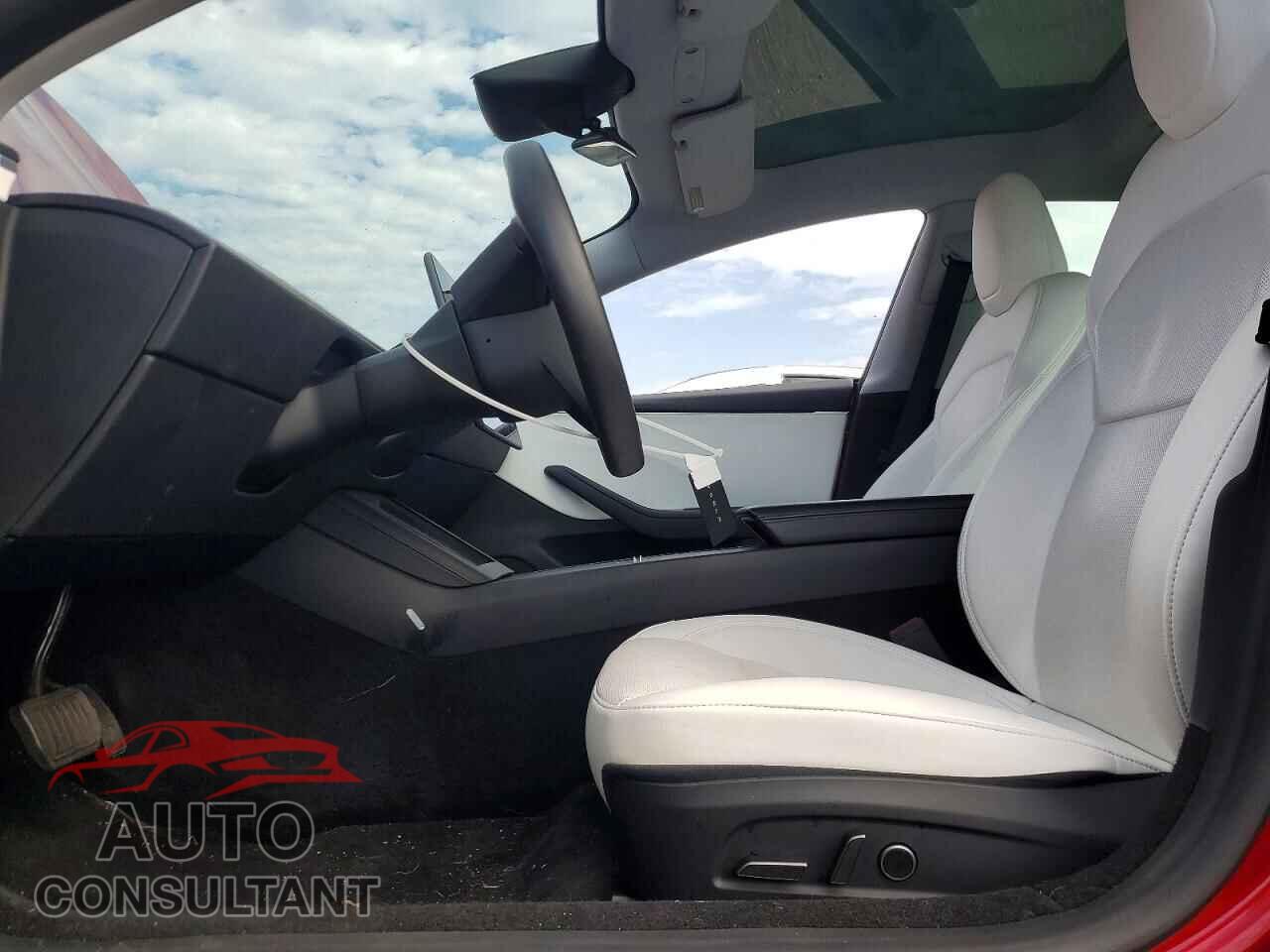 TESLA MODEL 3 2025 - 5YJ3E1EA6SF941320