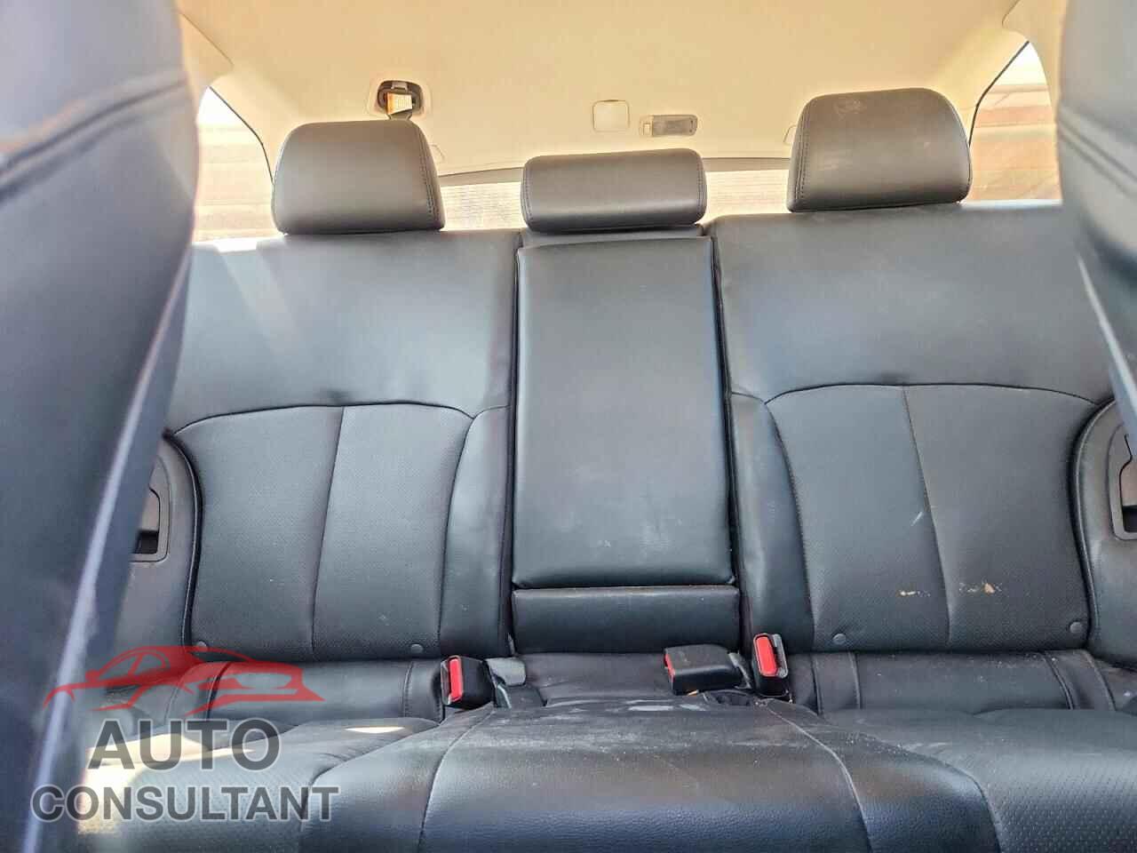 SUBARU OUTBACK 2014 - 4S4BRBLC4E3268020