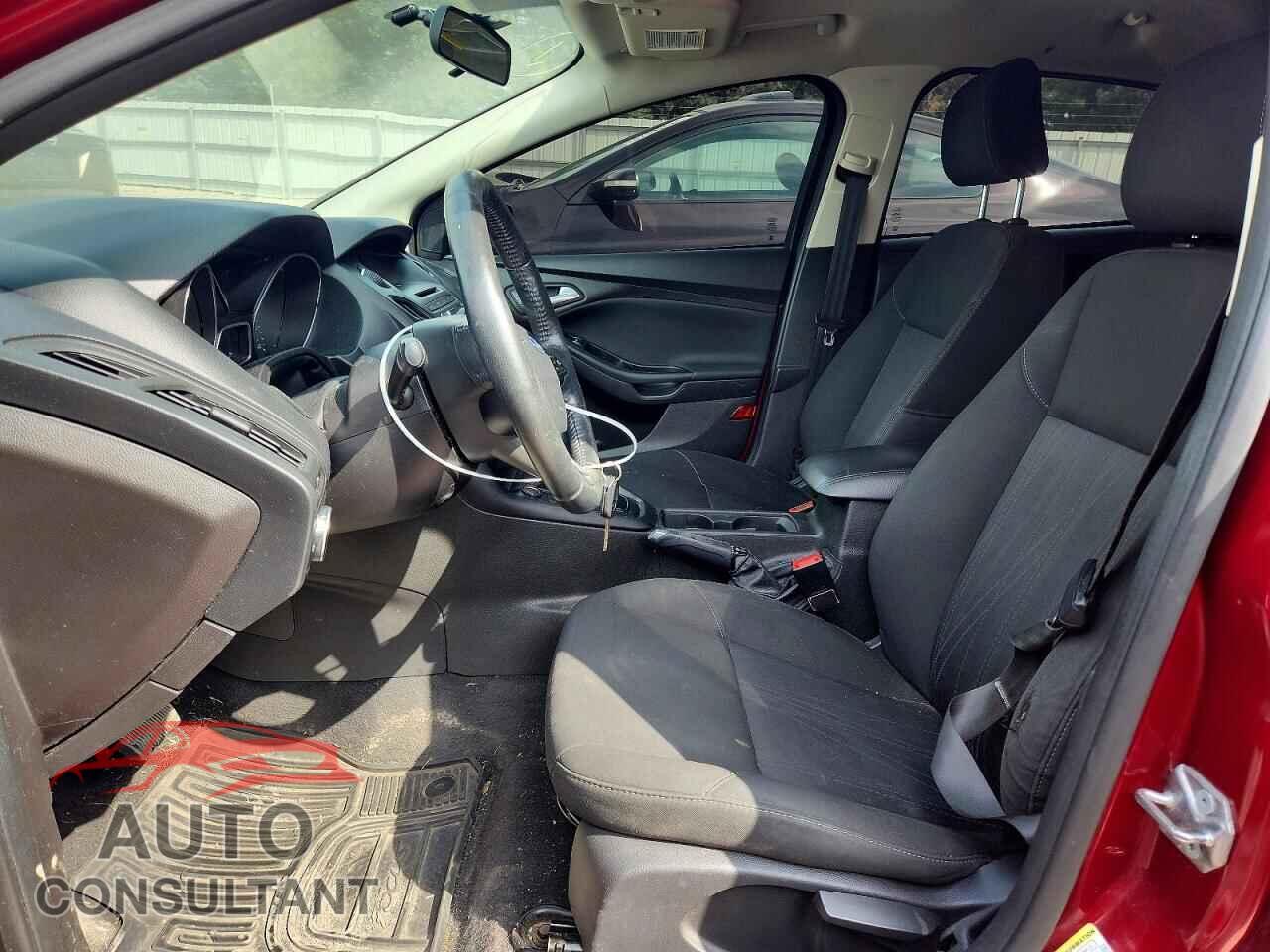 FORD FOCUS 2015 - 1FADP3K27FL382764