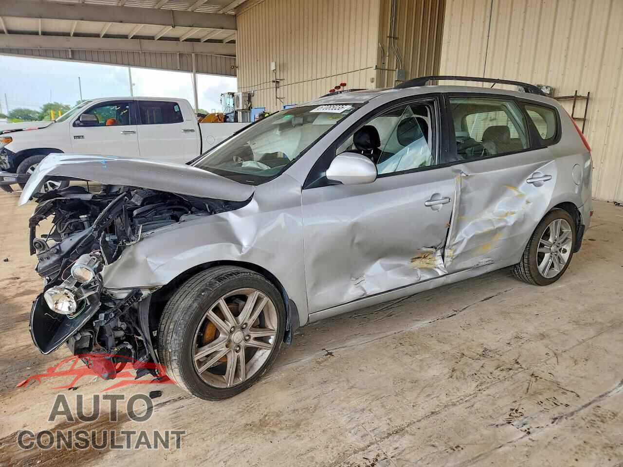 HYUNDAI ELANTRA 2012 - KMHDC8AE4CU136108