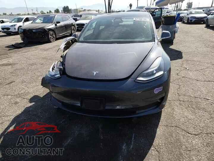 TESLA MODEL 3 2019 - 5YJ3E1EA6KF401966