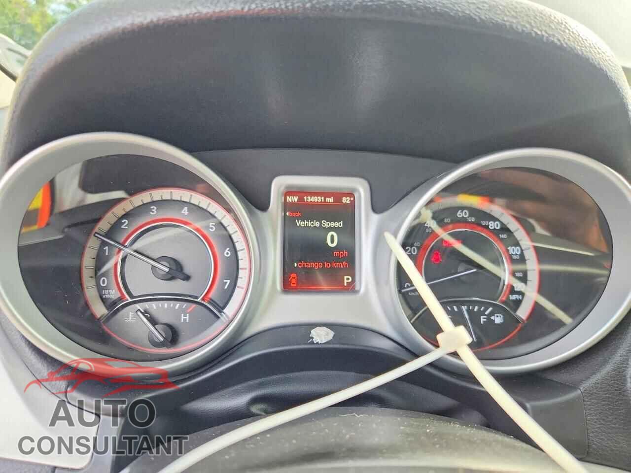 DODGE JOURNEY 2015 - 3C4PDDEG6FT569317