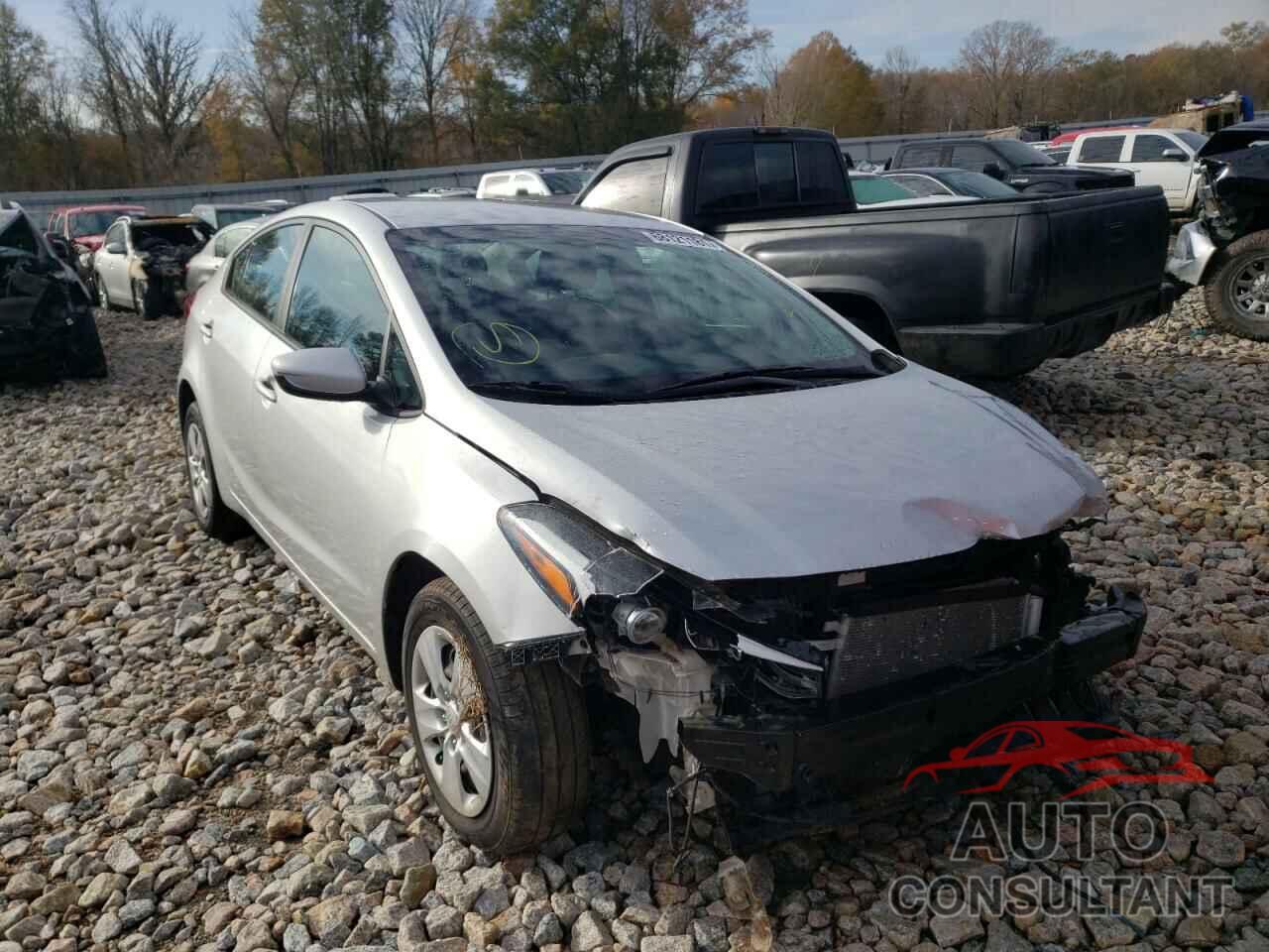 KIA FORTE 2018 - 3KPFL4A74JE248362