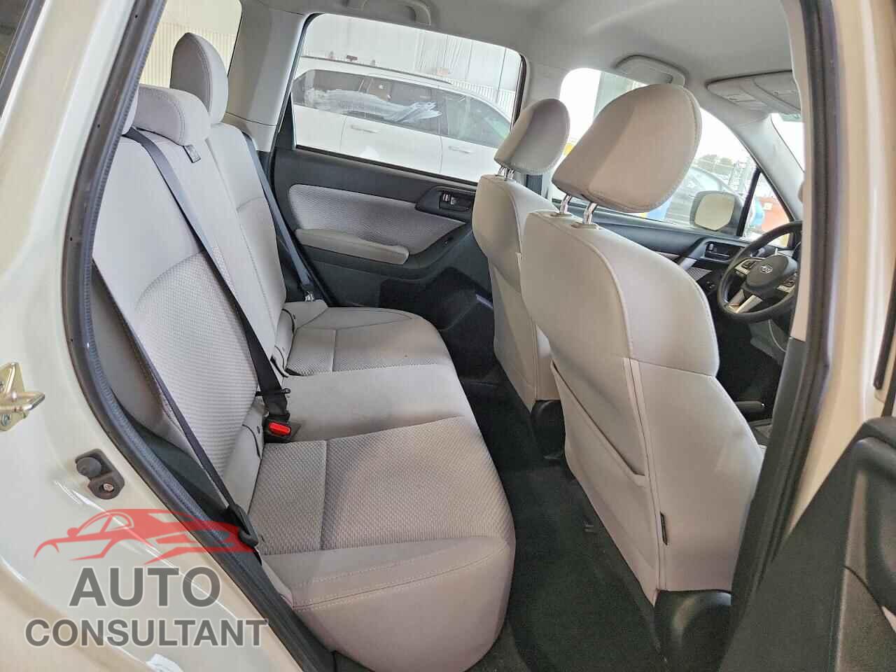 SUBARU FORESTER 2018 - JF2SJAAC2JH615044