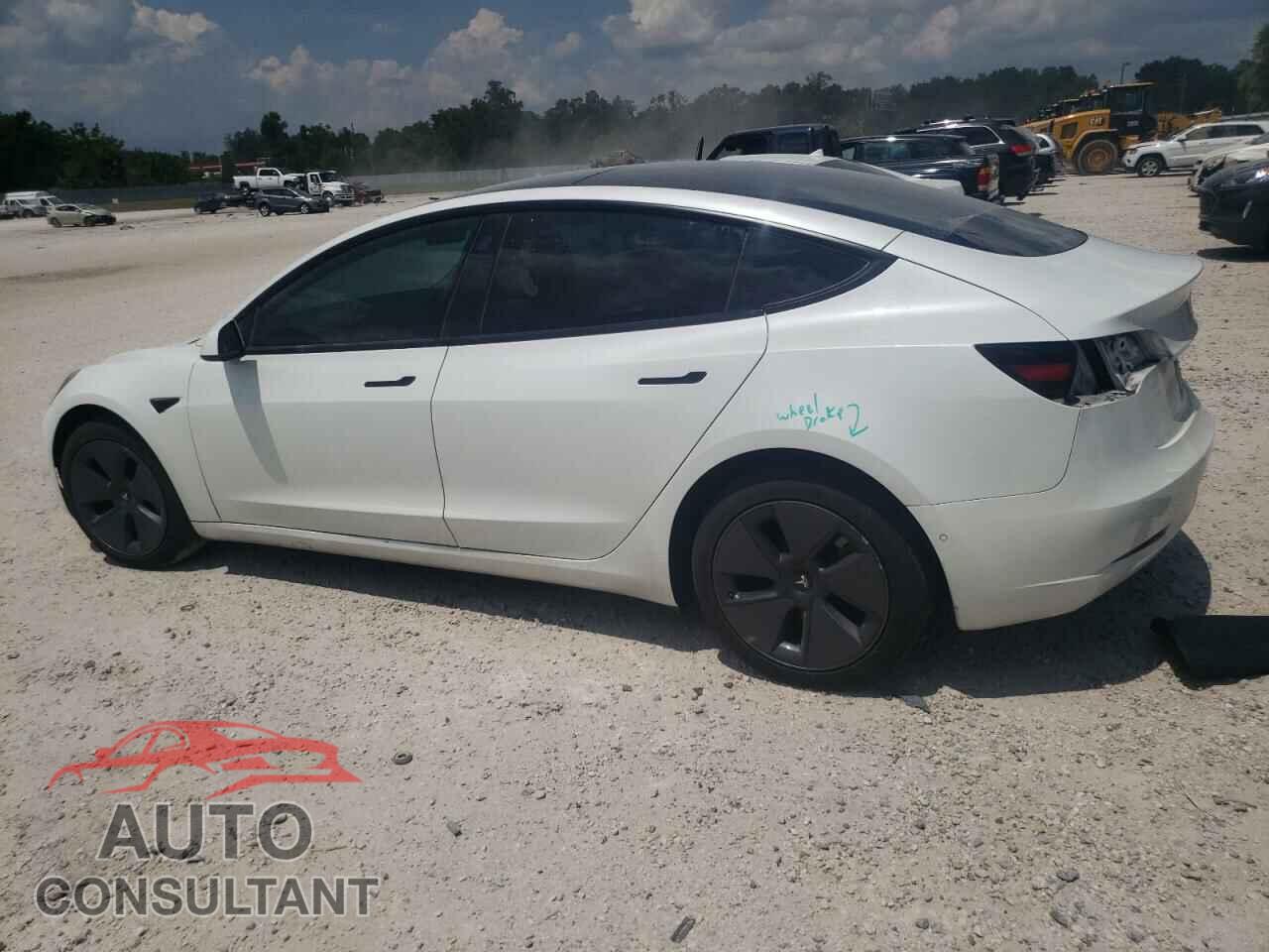 TESLA MODEL 3 2022 - 5YJ3E1EB2NF130210