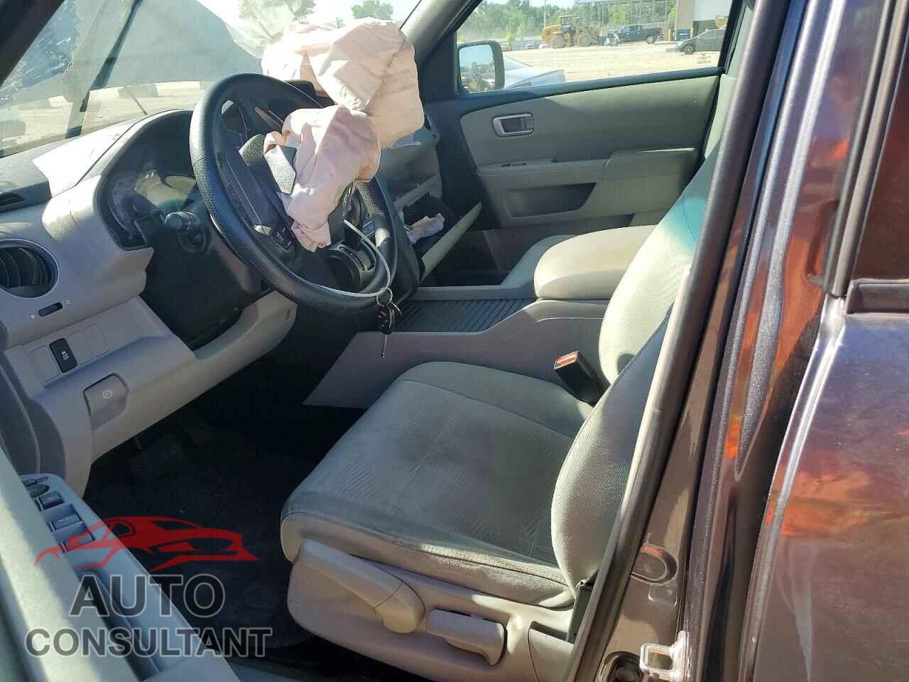 HONDA PILOT 2015 - 5FNYF4H2XFB071036