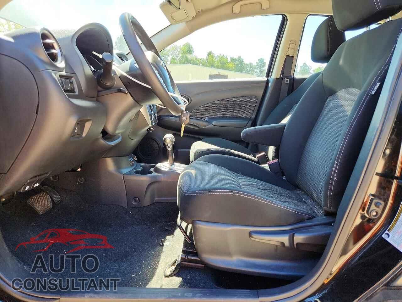 NISSAN VERSA 2017 - 3N1CN7AP0HL882551