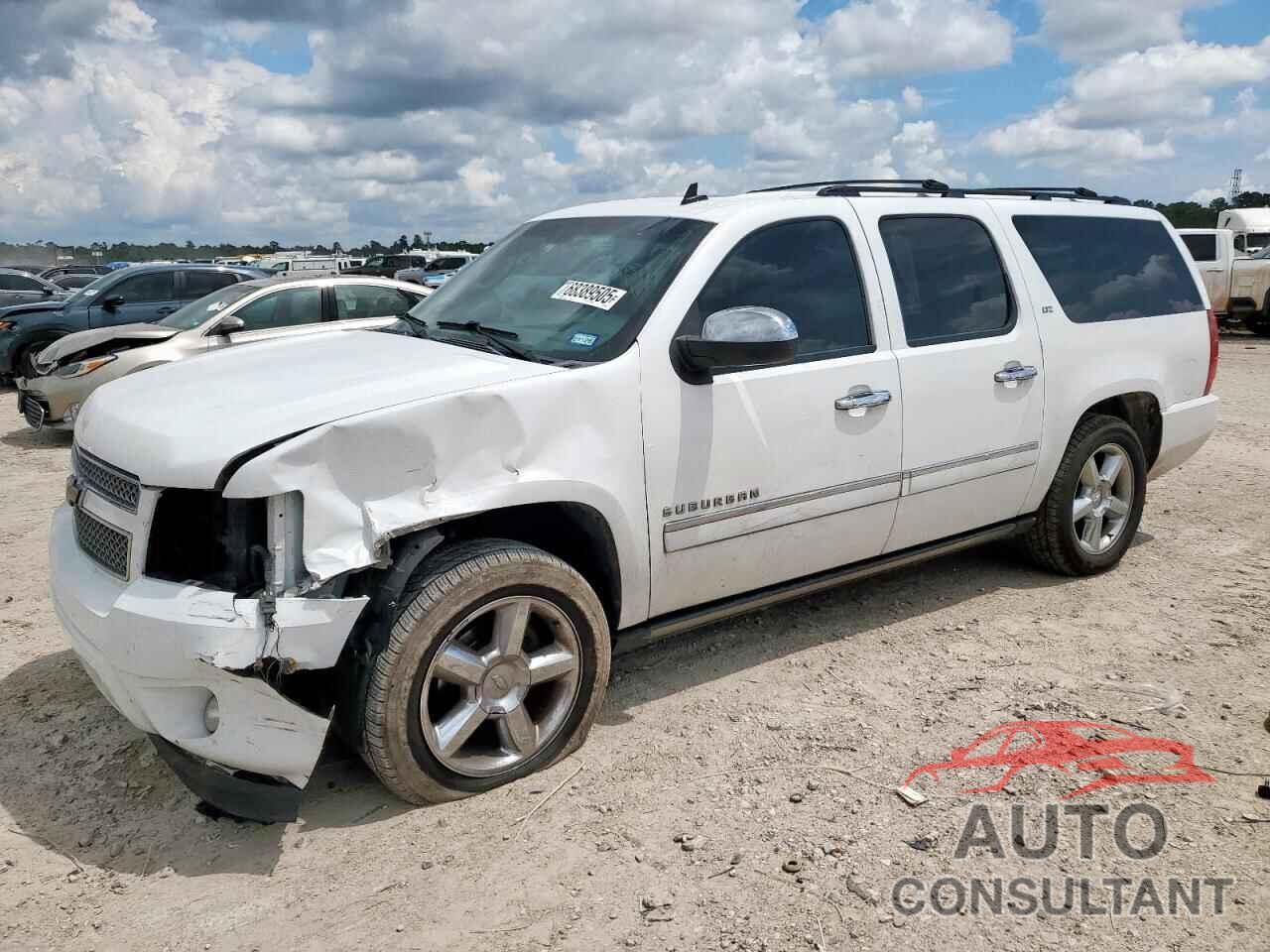 CHEVROLET SUBURBAN 2011 - 1GNSCKE00BR380807