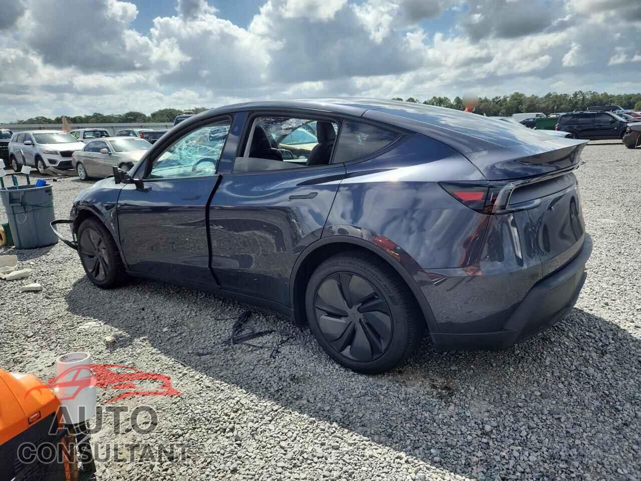 TESLA MODEL Y 2026 - 7SAYGDEE7TA438238
