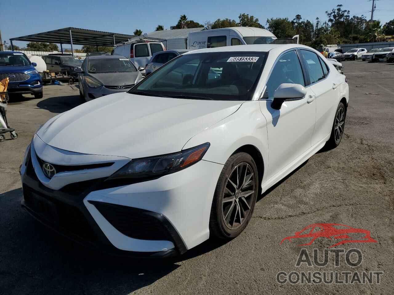 TOYOTA CAMRY 2022 - 4T1G11AK0NU629772
