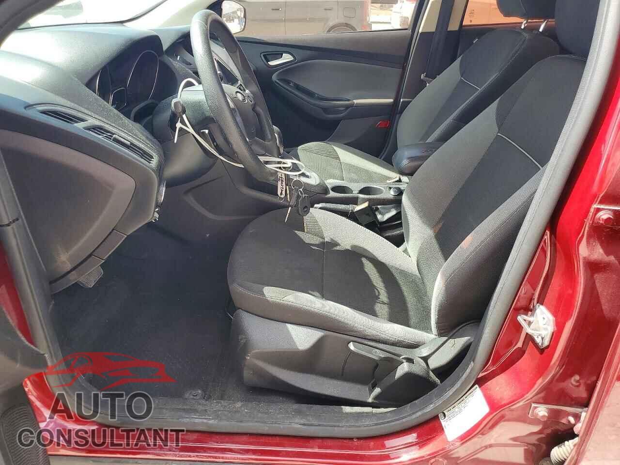 FORD FOCUS 2014 - 1FADP3F29EL348740