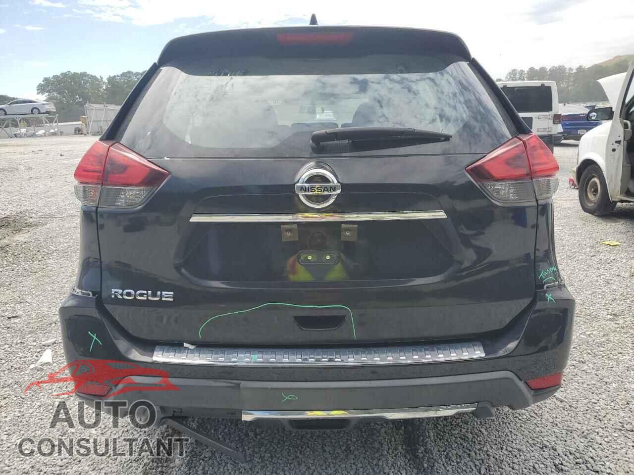 NISSAN ROGUE 2017 - KNMAT2MTXHP616643