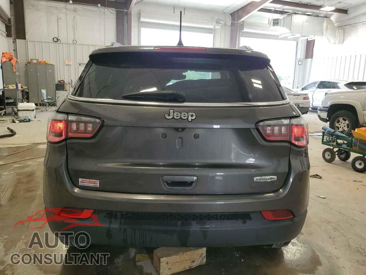 JEEP COMPASS 2018 - 3C4NJCBBXJT123473