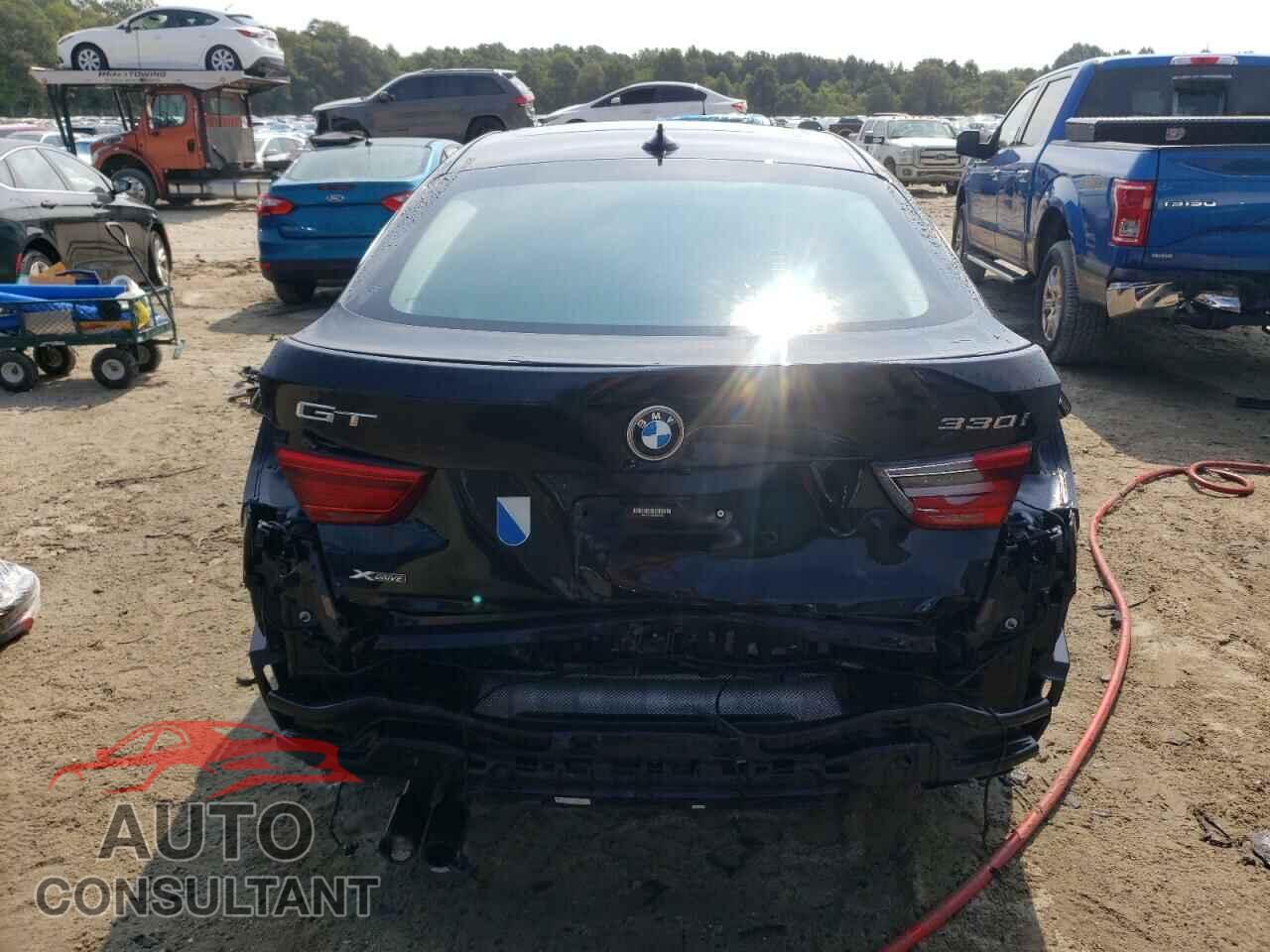 BMW 3 SERIES 2017 - WBA8Z9C58HG453092