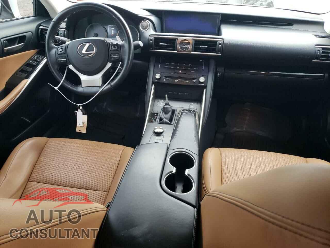 LEXUS IS 2017 - JTHCM1D26H5025887