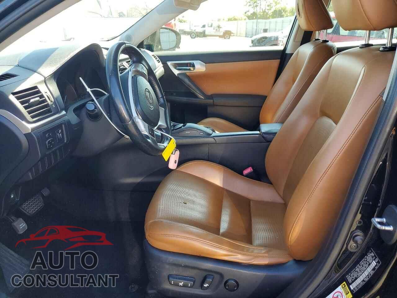 LEXUS CT 200 2012 - JTHKD5BH8C2082533