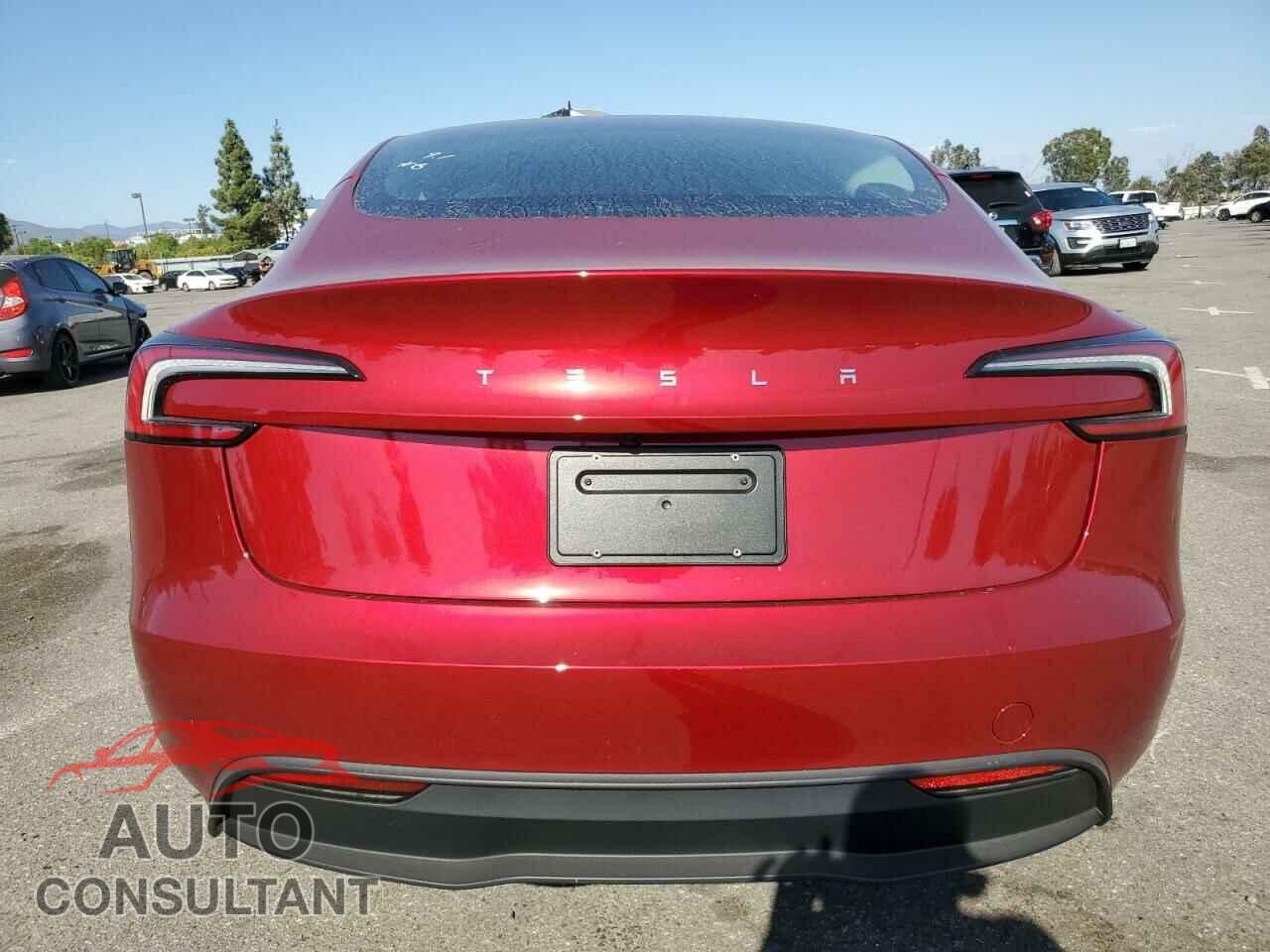 TESLA MODEL 3 2024 - 5YJ3E1EA8RF843626