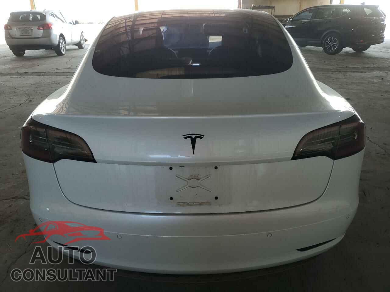 TESLA MODEL 3 2018 - 5YJ3E1EA2JF005743